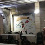 Pizzeria Da Gabriele inside