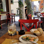 Tavernetta Butterfly inside