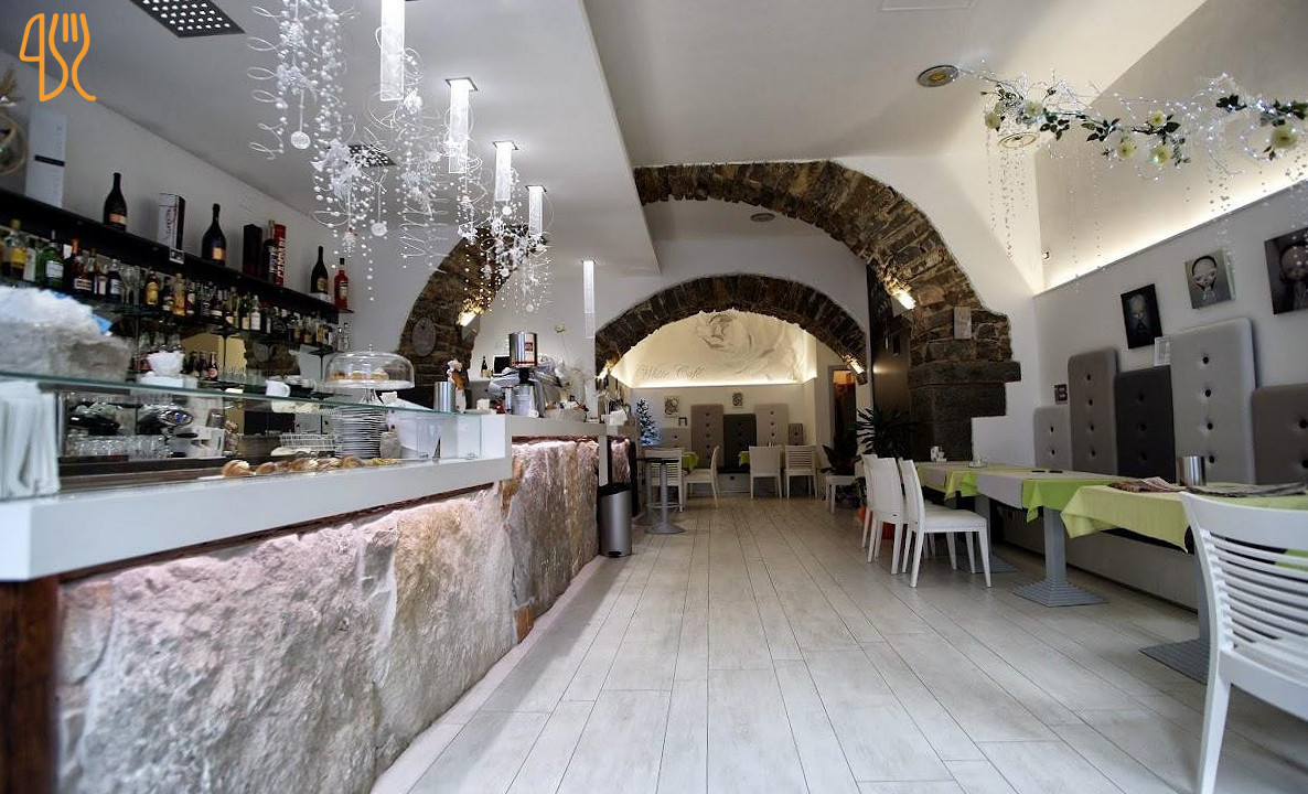 White Cafe Extérieur