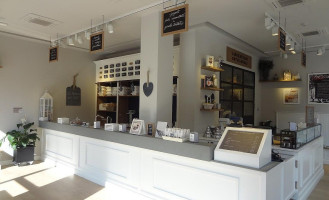 Gelateria La Romana inside