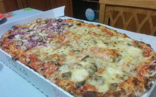 Pizza Napulè food