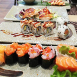 Sushi food