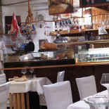 Al Porton À l'intérieur