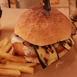 Io Eat&greet Nourriture