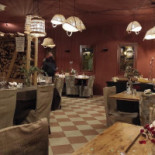 Albronsèr À l'intérieur