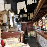 Mascalzone Latino Trieste À l'intérieur
