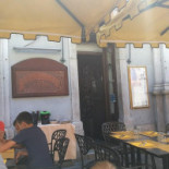 Mascalzone Latino Trieste À l'intérieur