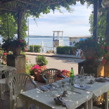 La Casina Bianca outside