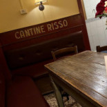 Cantine Risso À l'intérieur