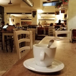 Cantine Risso À l'intérieur