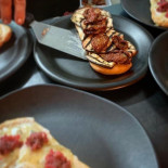 Prosciutteria La Douja food