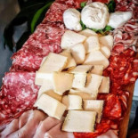 Prosciutteria La Douja food