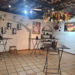 Re Tegamino À l'intérieur
