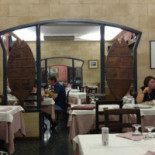 Da Gennaro inside