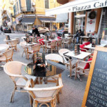 Piazza Caffè Exterior