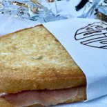 Golden Egg Comida