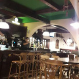 Morrison Pub Dentro