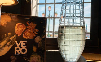 Vero Venetian Roots drink