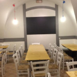 Pub Well Done Dentro