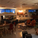 Expresso Garage Braceria Pizzeria À l'intérieur