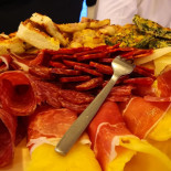 Peste Corna Comida