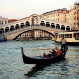 Venchi Cioccolato E Gelato, Venezia Rialto Esterno