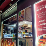Pizzeria La Luna Extérieur