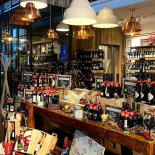 Signorvino inside
