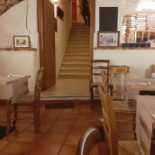 Osteria Monelli inside
