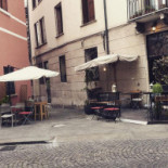 Osteria Monelli outside