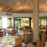 Pizzeria Sea Gull's Beach inside