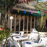 Pizzeria Sea Gull's Beach outside