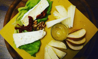 Coyote Pub Paninoteca food