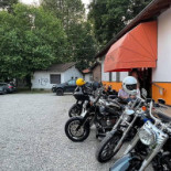 Jack Biker's Extérieur