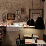 La Drogheria inside