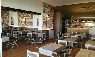 Ristorante Pizzeria Lounge Bar Boscomantico inside