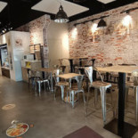 Pizzamania Dentro