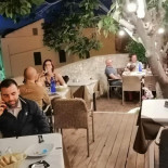 Pepe Nero Vieste À l'intérieur