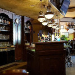 Old Pub Dentro