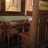 Old Pub Dentro