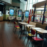 Mcdonald's Dentro