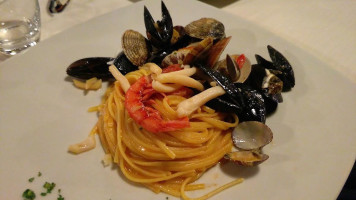 L'università Della Pizza Pizza A Metro Da Gigino food