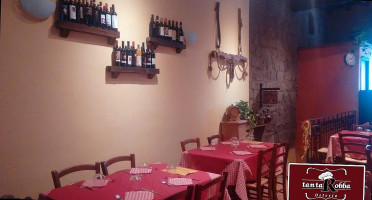 Osteria Tanta Robba inside