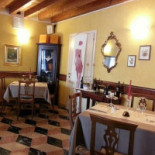 Antica Trattoria Ai 4 Soldi inside