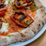 Pizzeria Top-stop. Comida