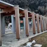Pizzeria Top-stop. Extérieur