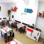 Mimì E Cocò À l'intérieur