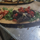 Alza La Cresta Comida