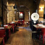 Gagini À l'intérieur