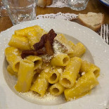 Romanè Comida